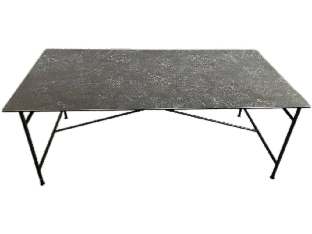 Grūdinto stiklo stalas 1