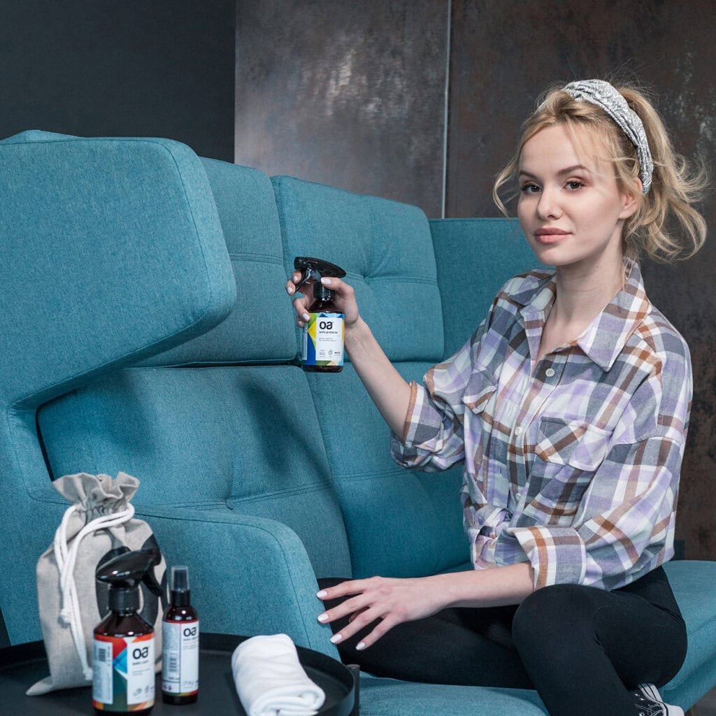 OA SOFA CARE 500ml. baldinių audinių valiklis naudojimo procesas